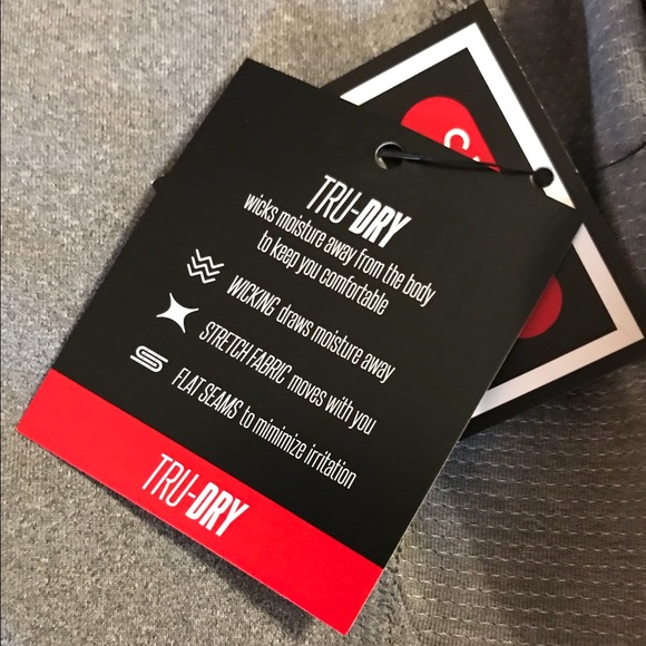 NWT Fila Long Sleeved Tru-Dry Shirt. Size Small - Picture 6 of 8